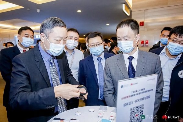 华为重磅发布医院智能体，携手广东省第二人民医院打开全场景智能升级新通道